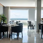 Cristal Vieira & Hotell 4*