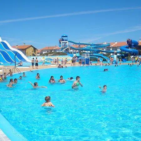 Cristal Vieira & Otel 4*