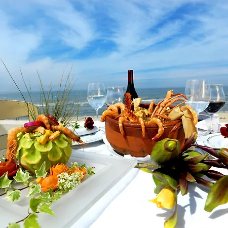 Cristal Vieira & Otel 4*