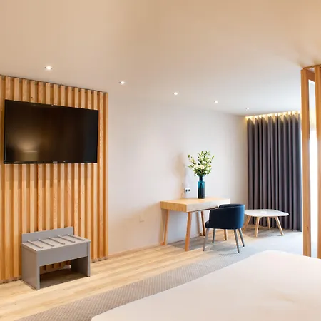 Otel Cristal Vieira & 4*